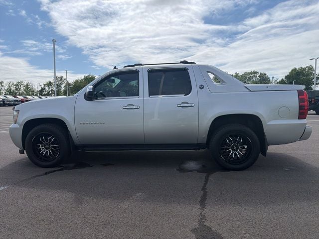 2013 Chevrolet Avalanche 1500 LS