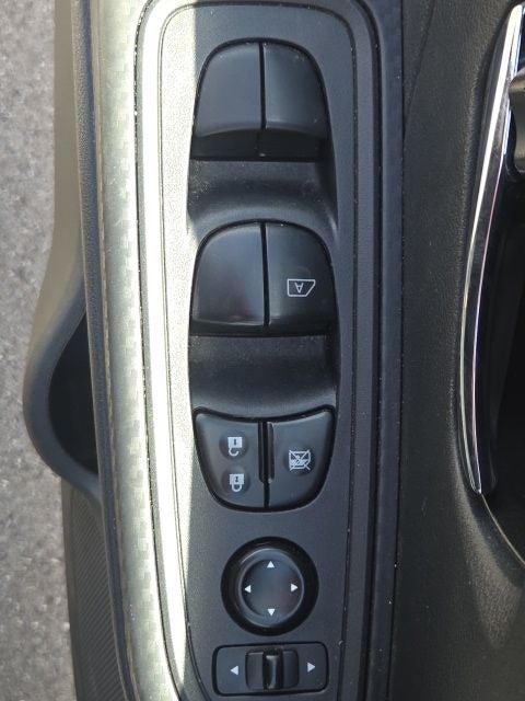 2024 Nissan Versa 1.6 SV