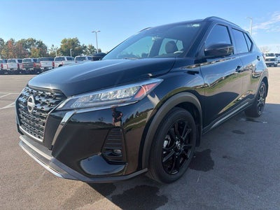 2023 Nissan Kicks SR