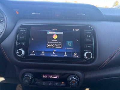 2023 Nissan Kicks SR