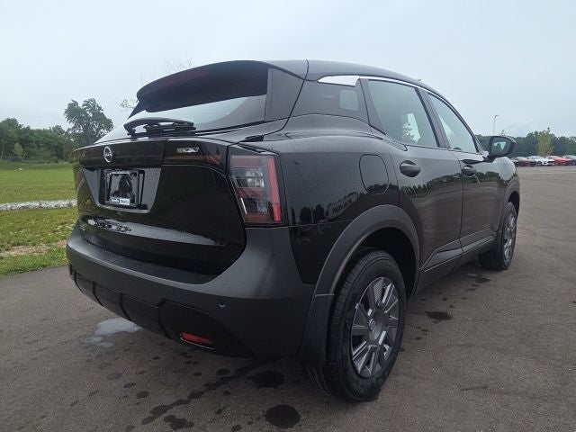 2025 Nissan Kicks S