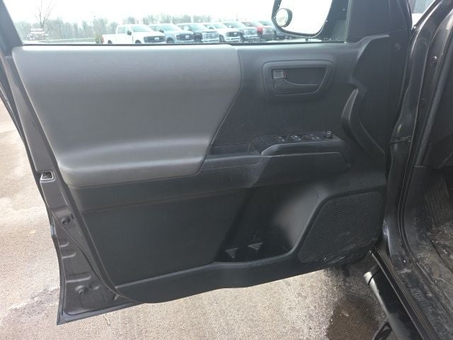 2022 Toyota Tacoma SR V6