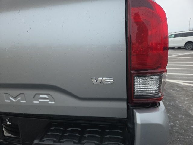 2022 Toyota Tacoma SR V6