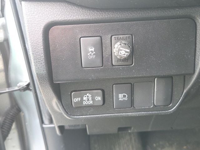 2022 Toyota Tacoma SR V6