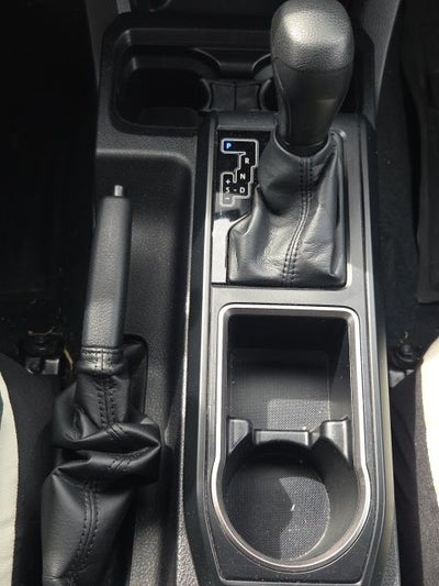 2022 Toyota Tacoma SR V6