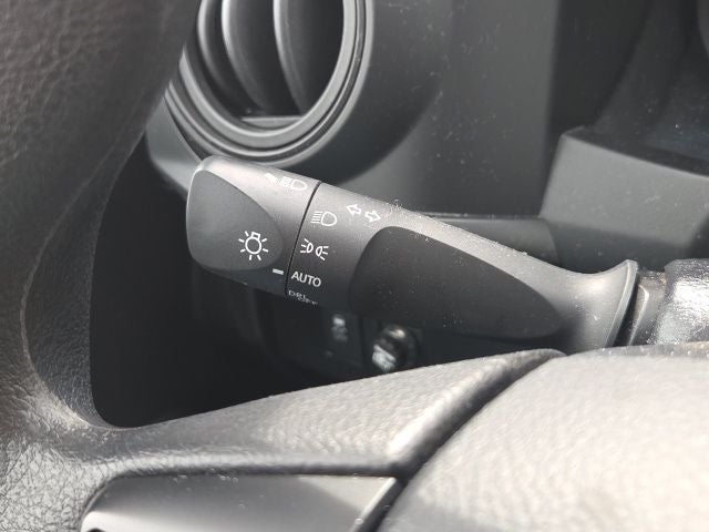 2022 Toyota Tacoma SR V6