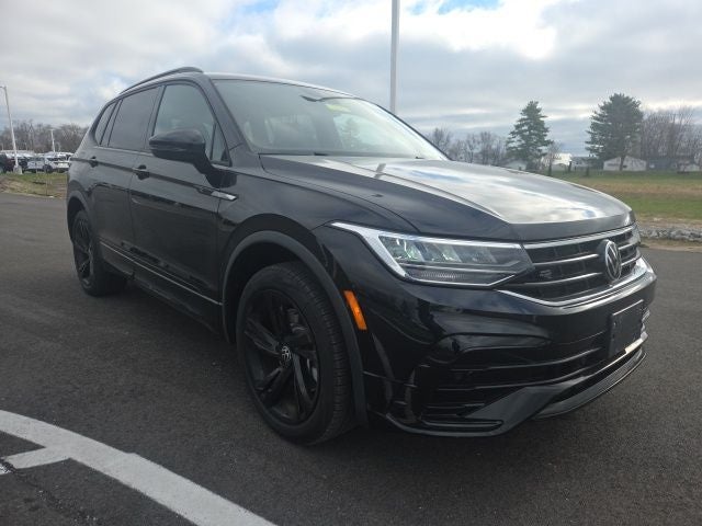 2023 Volkswagen Tiguan 2.0T SE R-Line Black
