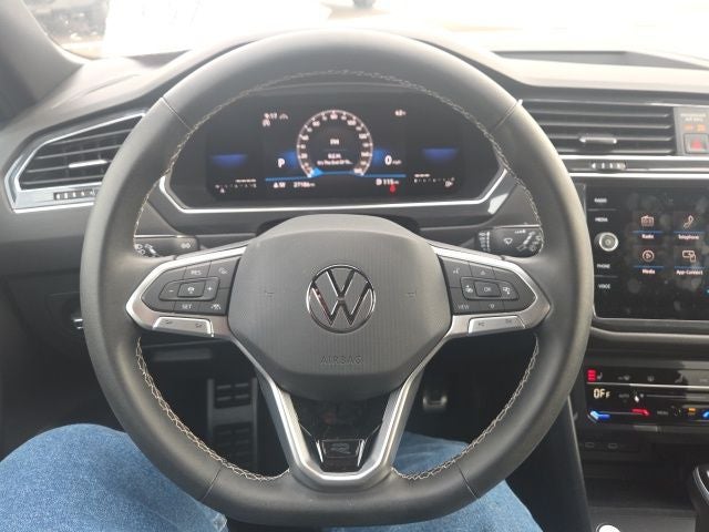 2023 Volkswagen Tiguan 2.0T SE R-Line Black