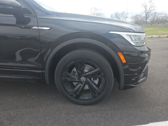 2023 Volkswagen Tiguan 2.0T SE R-Line Black