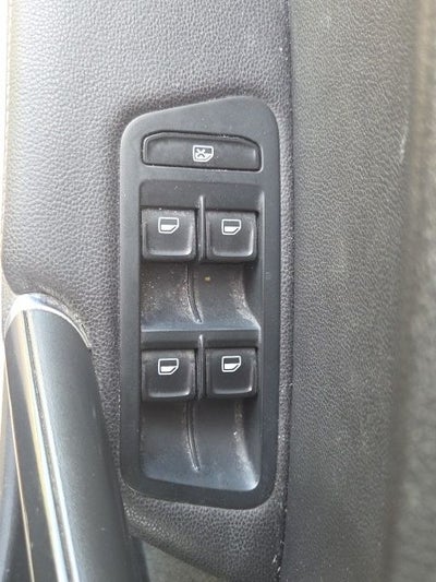 2015 Volkswagen Golf TSI S 4-Door