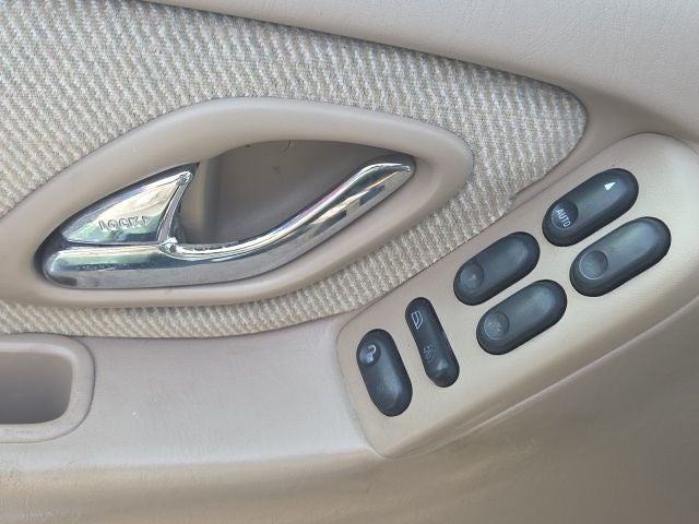 2002 Mazda Mazda Tribute ES