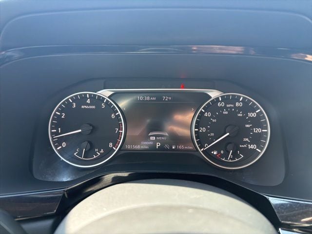 2022 Nissan Pathfinder SV