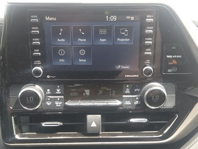 2021 Toyota Highlander L