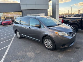 2012 Toyota Sienna LE 7 Passenger