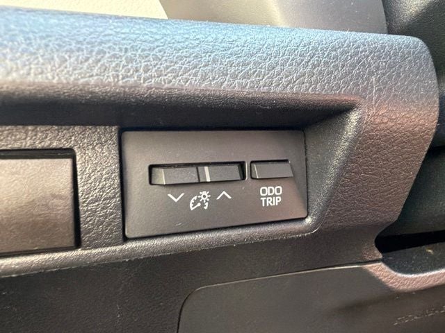2021 Toyota Sienna XLE 8 Passenger