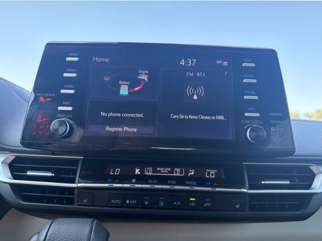 2021 Toyota Sienna XLE 8 Passenger