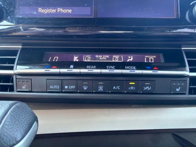2021 Toyota Sienna XLE 8 Passenger