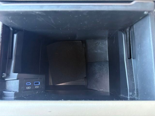 2021 Toyota Sienna XLE 8 Passenger