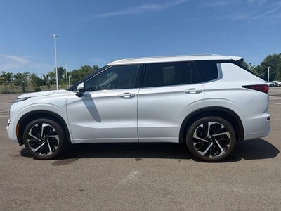 2024 Mitsubishi Outlander SEL Black Edition