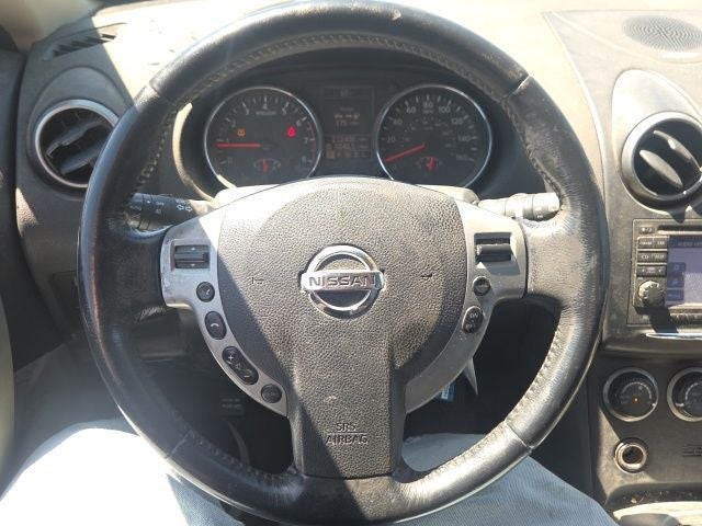 2011 Nissan Rogue SV
