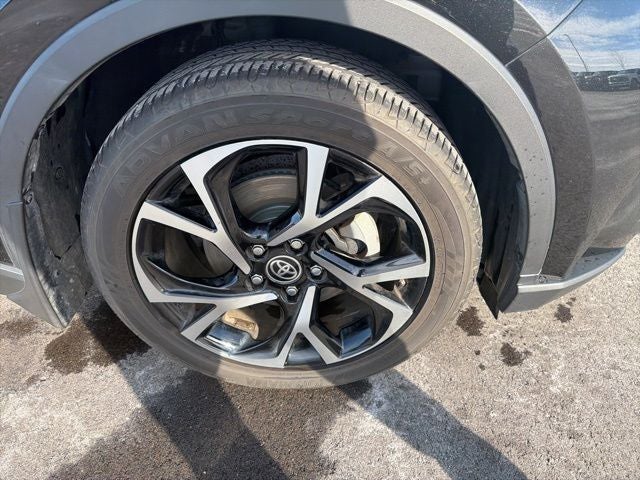 2020 Toyota C-HR XLE