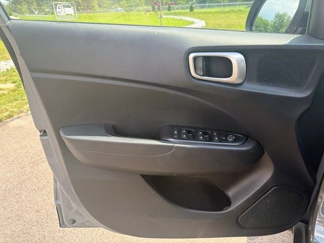 2021 Hyundai Venue SE