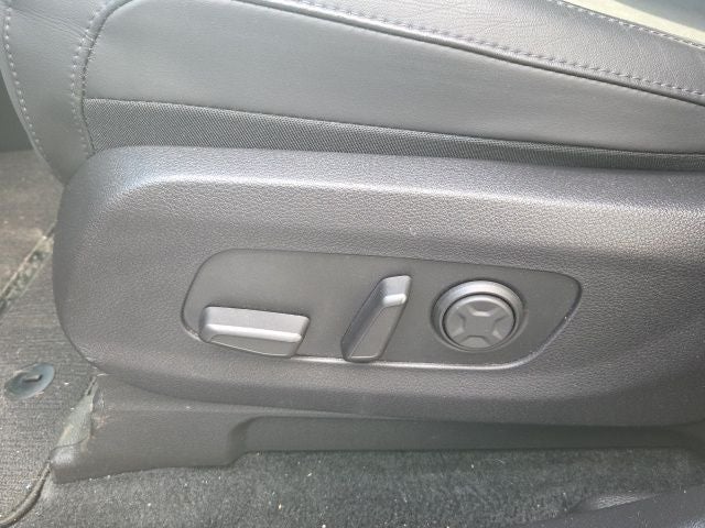 2024 Kia Carnival SX