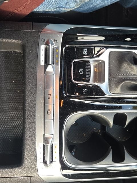 2024 Kia Carnival SX