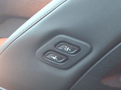 2024 Kia Carnival SX