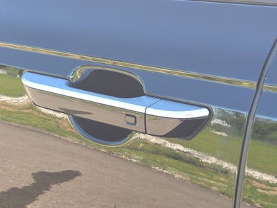 2024 Kia Carnival SX
