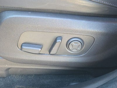 2024 Kia Carnival SX