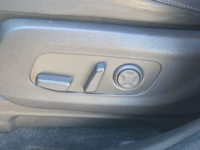 2024 Kia Carnival SX