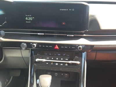 2024 Kia Carnival SX