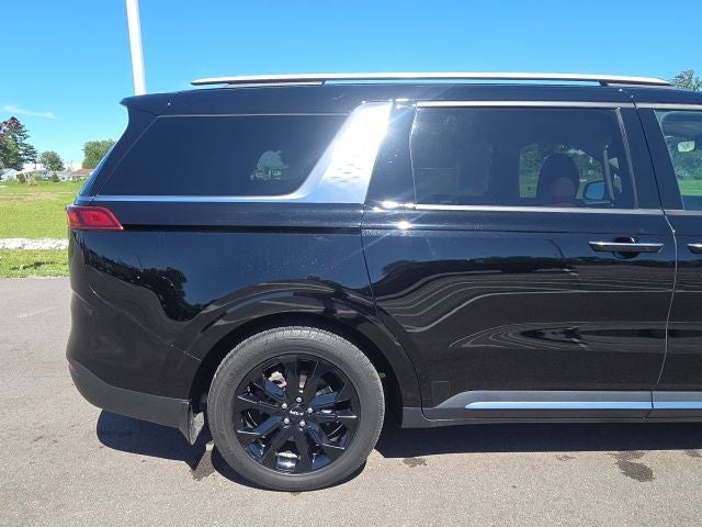 2024 Kia Carnival SX