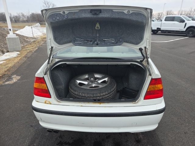 2004 BMW 3 Series 330xi