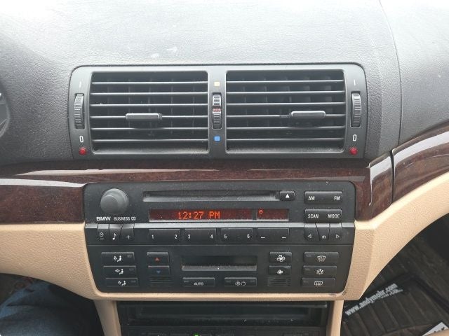 2004 BMW 3 Series 330xi