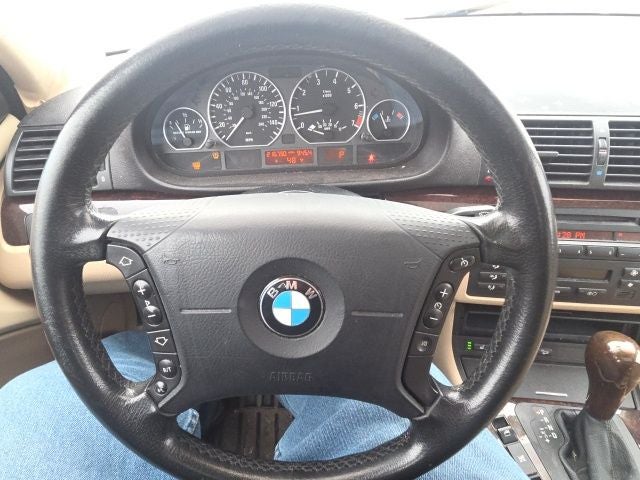 2004 BMW 3 Series 330xi