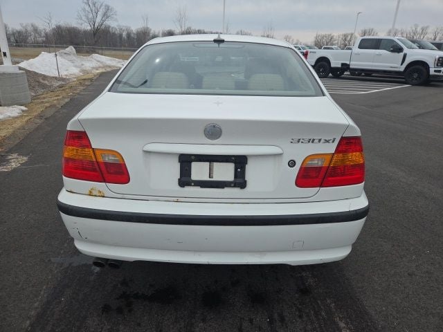 2004 BMW 3 Series 330xi