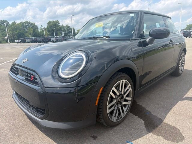 2025 MINI Cooper S Iconic