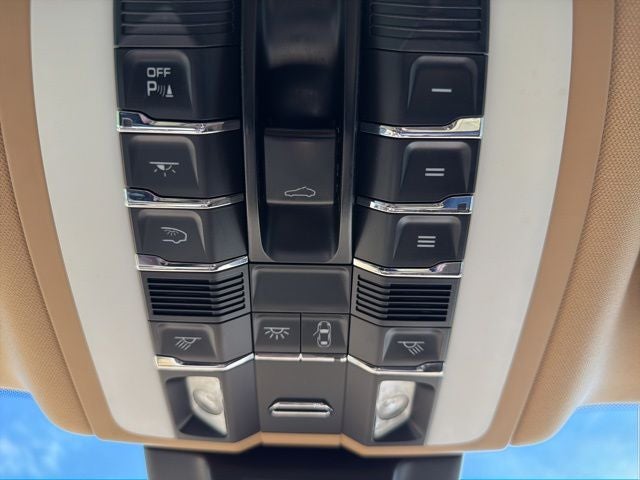 2017 Porsche Macan S