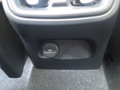 2023 Volvo XC40 B5 Plus Bright Theme