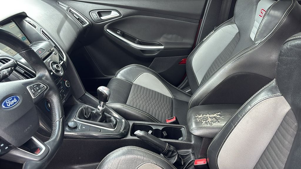 2018 Ford Focus ST
