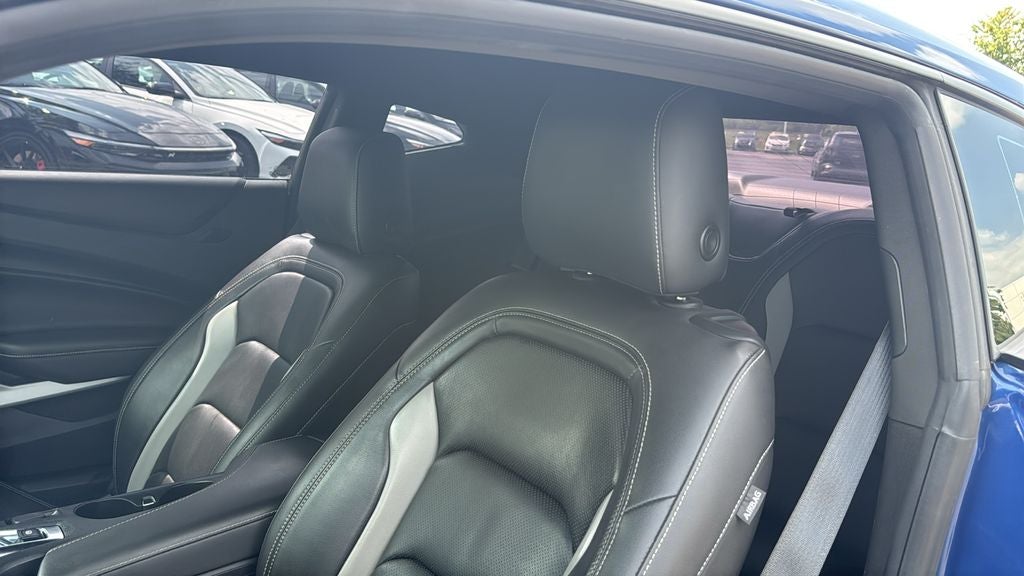 2022 Chevrolet Camaro 2LT 2LT