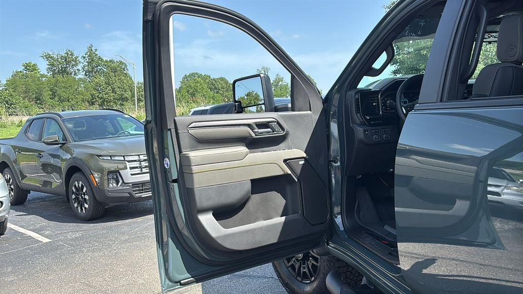 2026 Chevrolet Silverado 2500HD ZR2