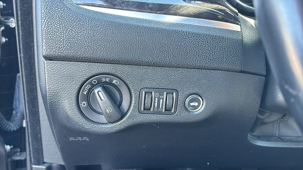 2011 Chrysler 300 Limited