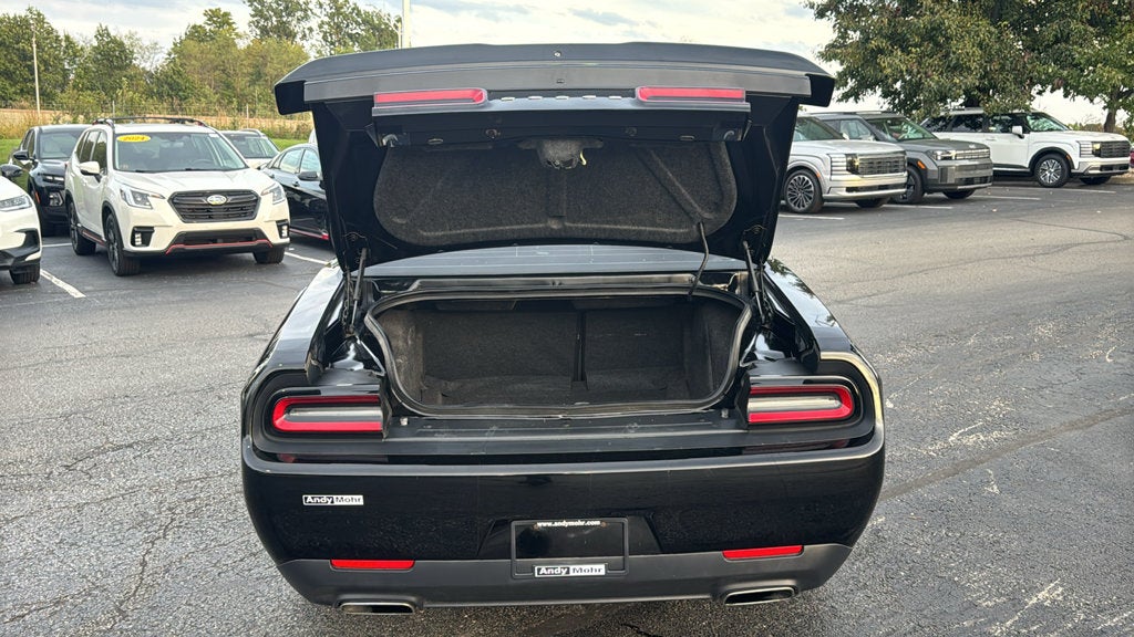 2018 Dodge Challenger SXT