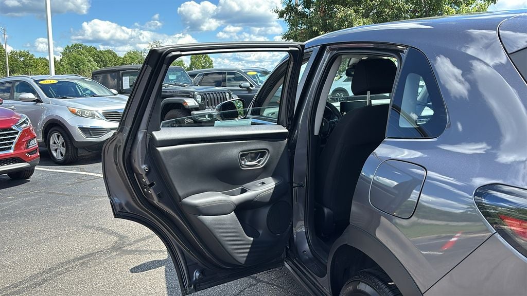 2025 Honda HR-V LX