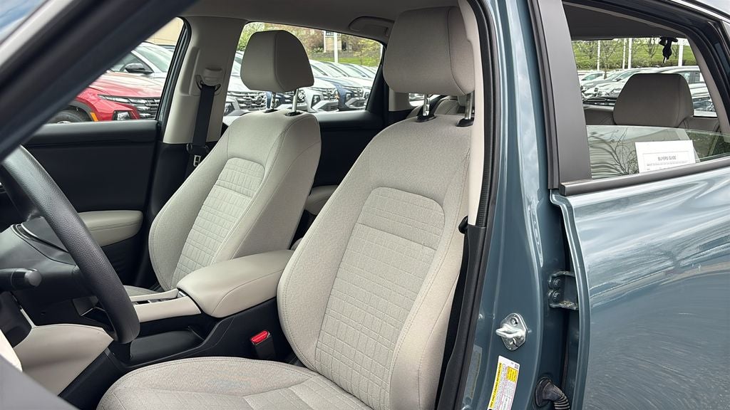 2025 Honda HR-V LX