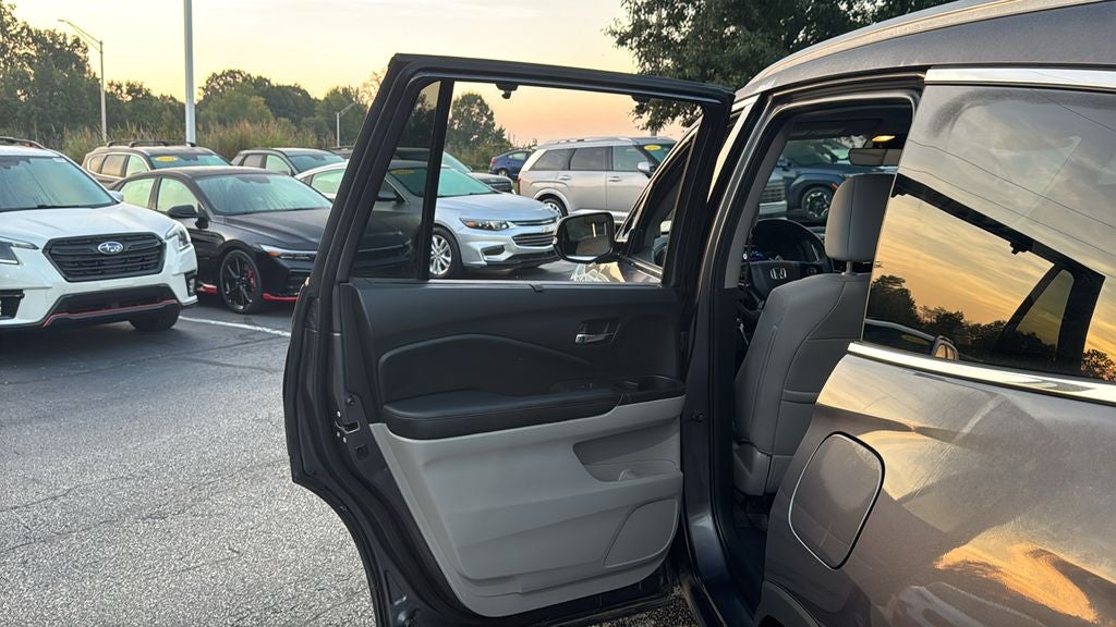 2022 Honda Pilot Touring 7 Passenger