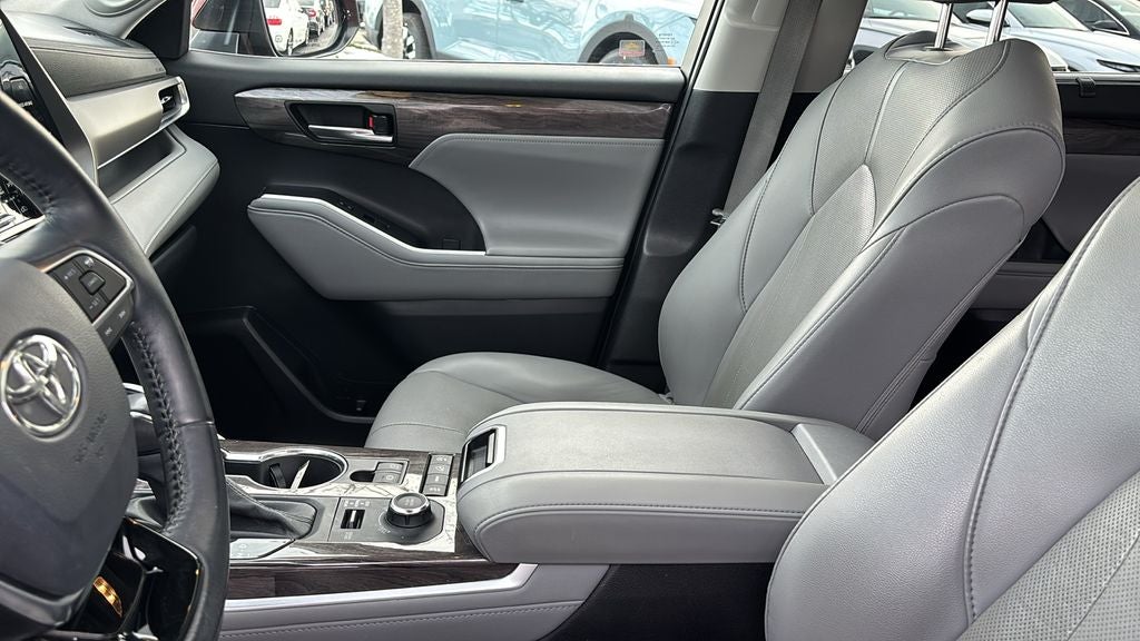 2020 Toyota Highlander Limited